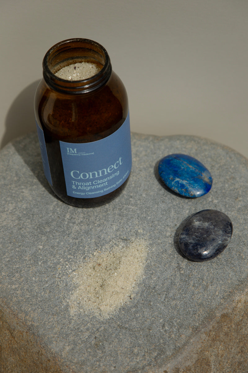 IM_Connect_Bathsalts_blue Crystals_Lapis Lazuli Throat Chakra Medicines
